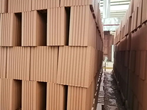 昔日西南磚瓦王者 重慶金阿建材的破產(chǎn)危機(jī)與幕墻材料行業(yè)的挑戰(zhàn)